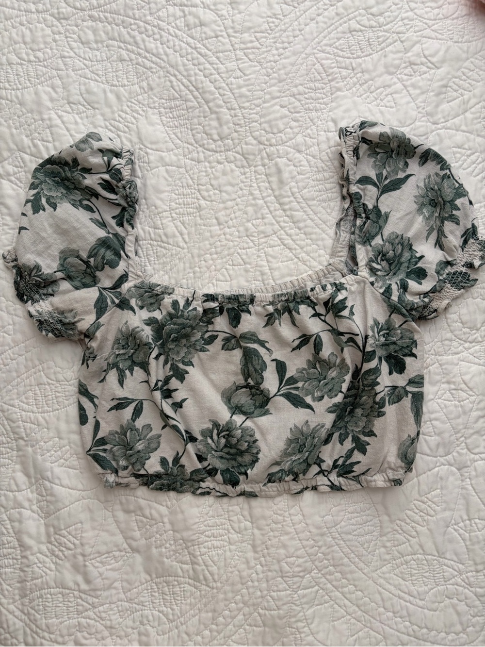 Abercrombie & Fitch Floral Linen Top